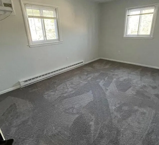 Robin Hood Apartments — Photo 29