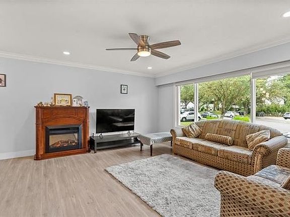 2nd image of 15077 86b Ave