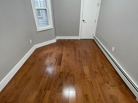 3rd image of 45 Saint Pauls Ave #3