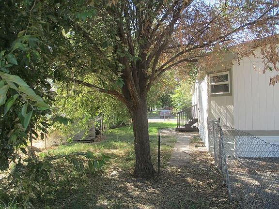 5th image of 4105 Fallon Dr