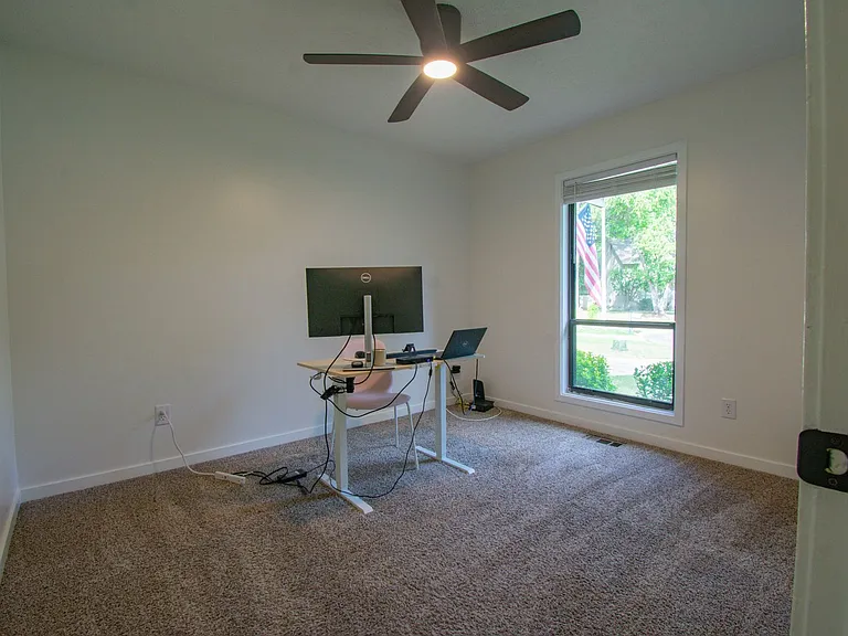 513 Andrea Ct — Photo 13