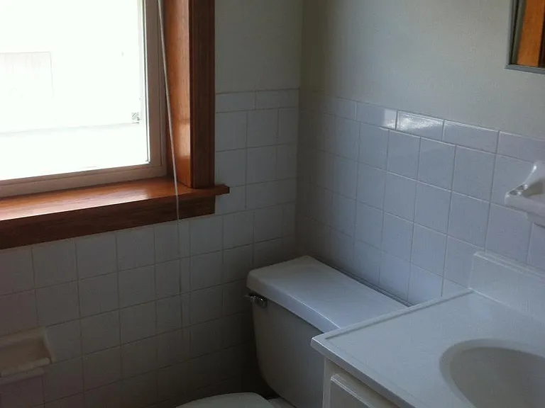 35 School St #2 — Photo 4