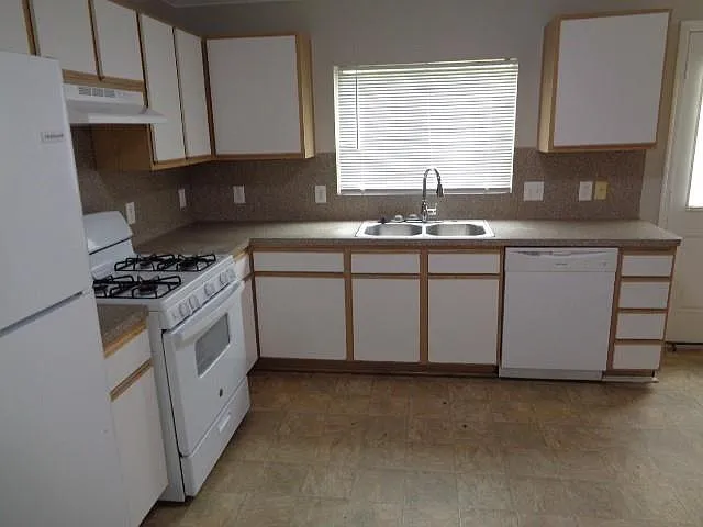 5034 Redwing Brook Trl — Photo 11