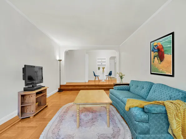 120 Bennett Avenue 3L image 1 of 17
