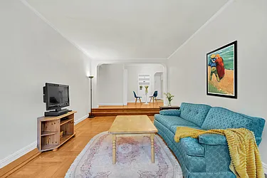 120 Bennett Avenue, #3L