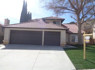 3170 Hampton Rd, Palmdale, CA 93551