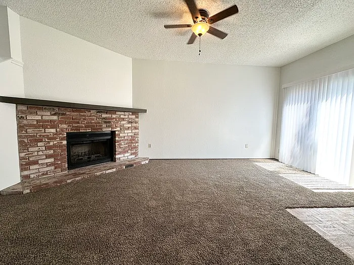 Building Photo - 6219 Oak Valley Ln