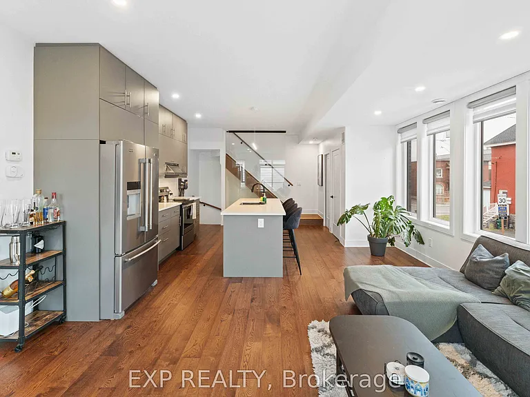 9 Anderson St — Photo 6