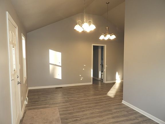 4th image of 37211 N Frolic Ave