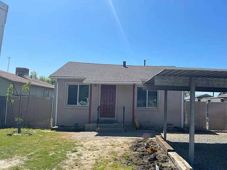 6057 E Tache Ave — Photo 2