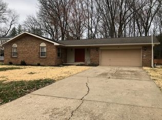 8966 Woodland Dr, Newburgh, IN 47630