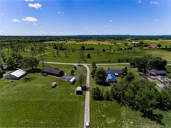 2nd image of 1208 County Road 160