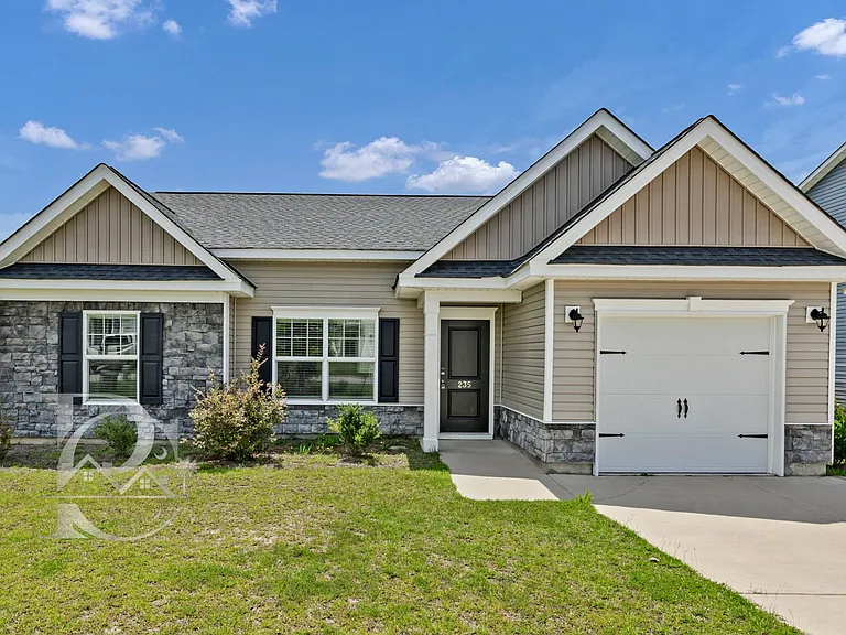 235 Drayton Hall Dr — Photo 1