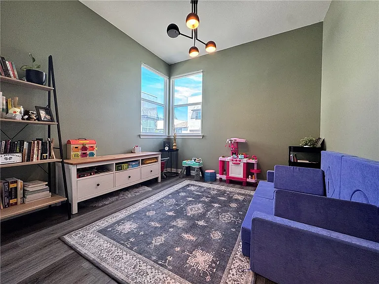 10577 Cannon Dr — Photo 17