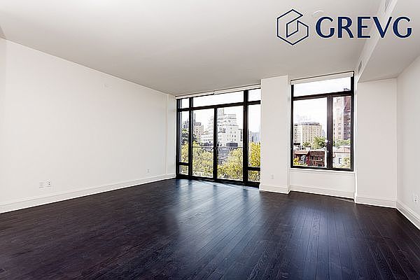 1st image of 155 W 11th St #5J