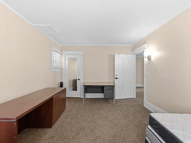 11115 Wade Park Ave — Photo 18