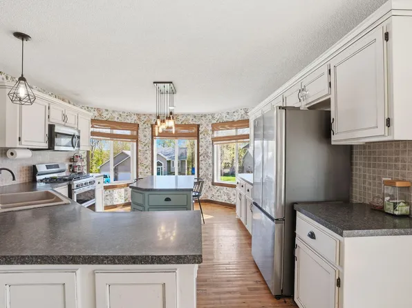 104 Mills Woods Trl, Buffalo, MN 55313