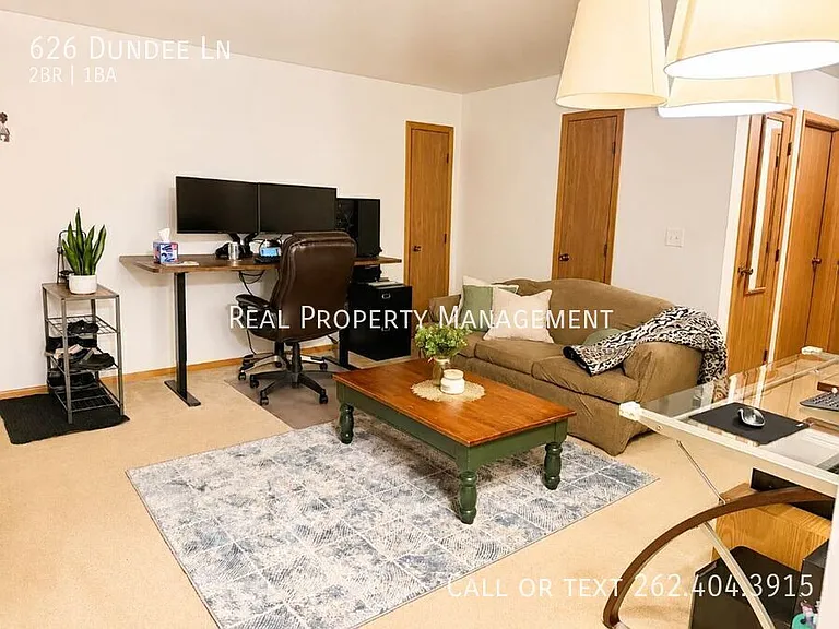 626 Dundee Ln — Photo 2