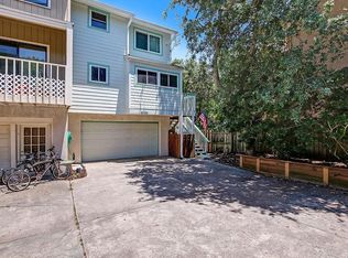 2135 Seminole Rd, Atlantic Beach, FL 32233