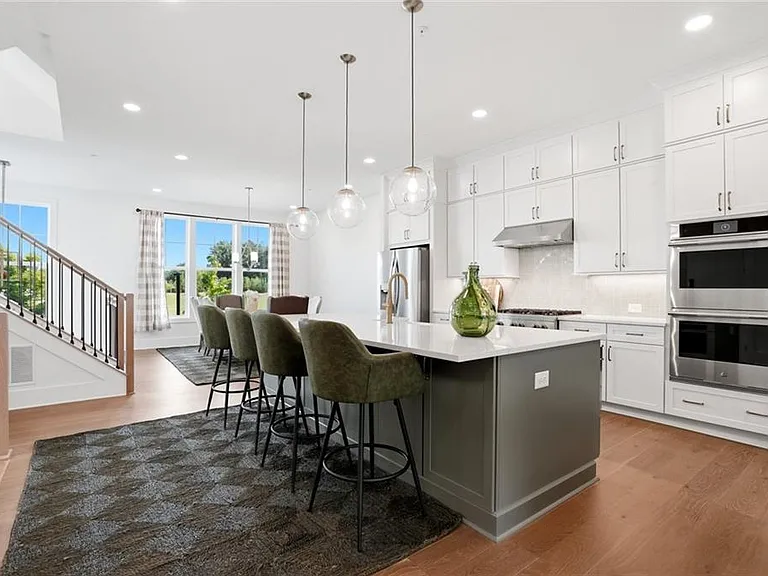 2042 Juliette Ave — Photo 8