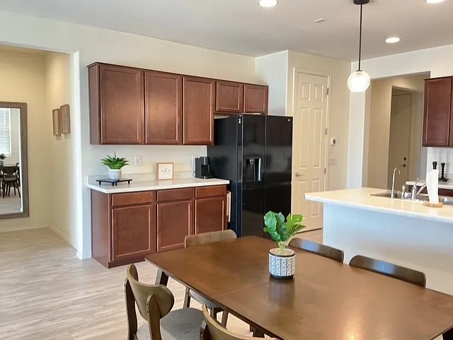 1268 E Jahns Dr — Photo 6