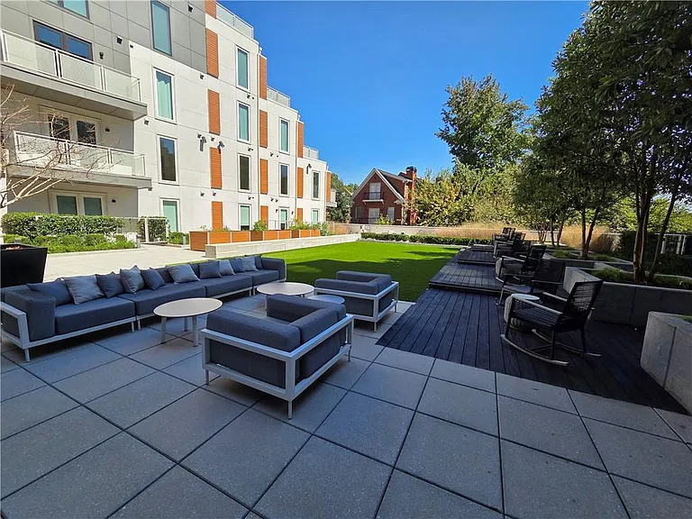 775 Juniper St NE #415 — Photo 38