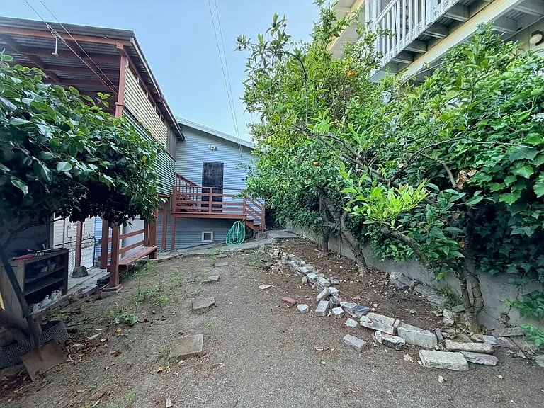 2856 Georgia St — Photo 17
