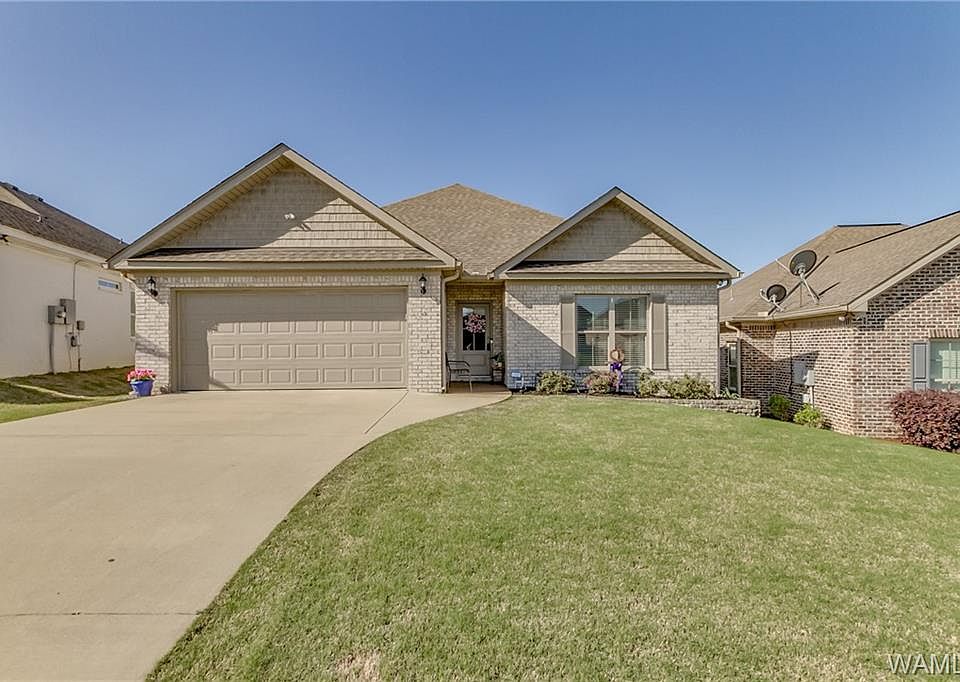 1st image of 545 Shelby Cir