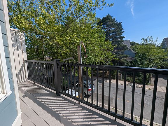 5th image of 11 Holton St #2