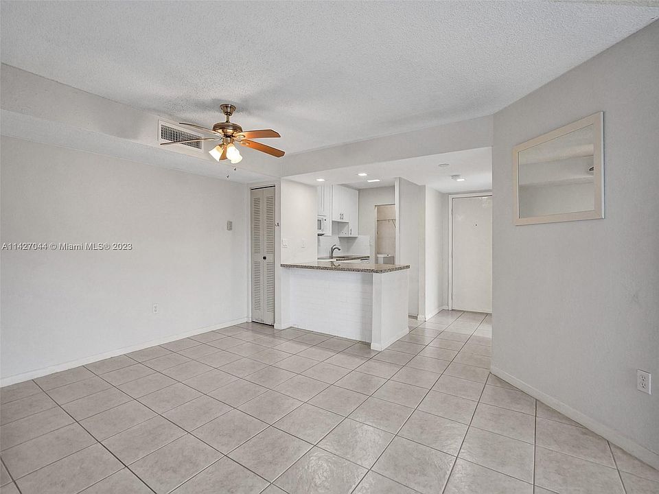 10795 SW 108th Ave APT 307, Miami, FL 33176 | Zillow