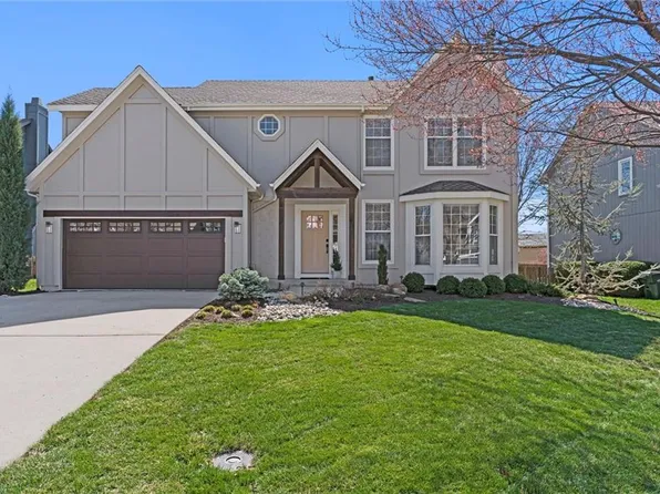 18543 W 117th St, Olathe, KS 66061