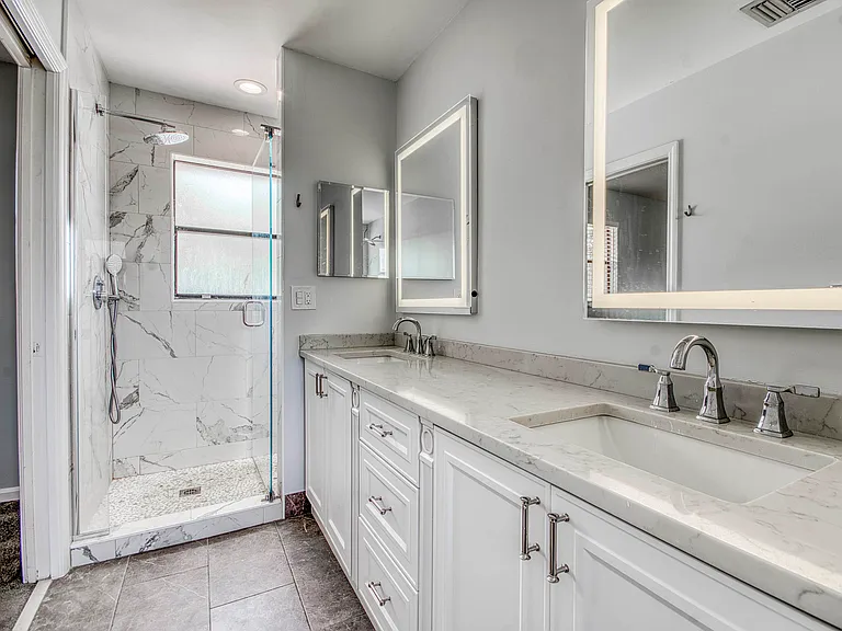 495 Prestwick Cir — Photo 25