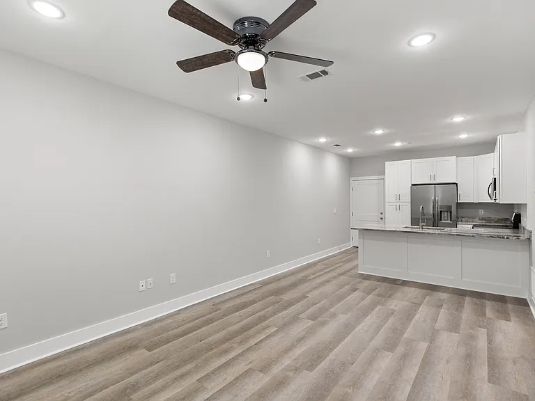 305 Okaloosa Ave #3 — Photo 10