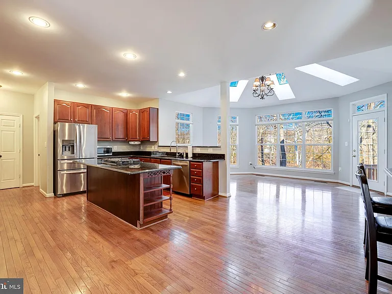 43258 Meadowood Ct — Photo 7