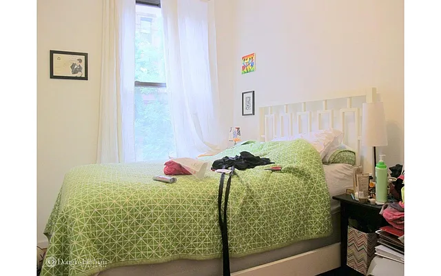 Rented by Douglas Elliman | media 23