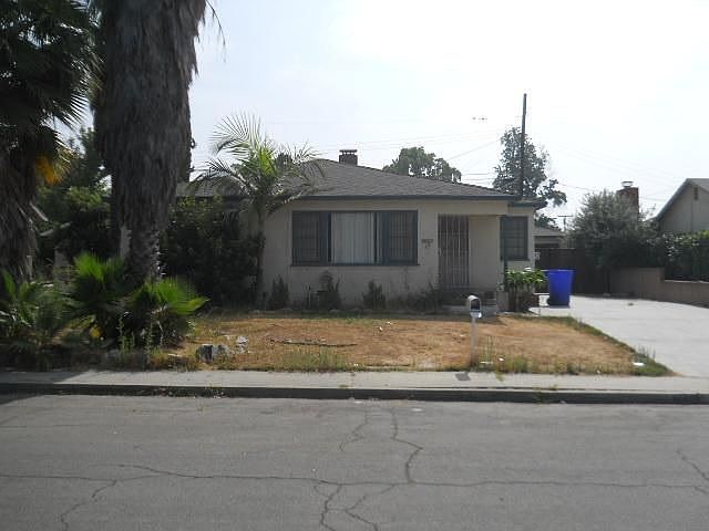 1st image of 672 Mountain Ave