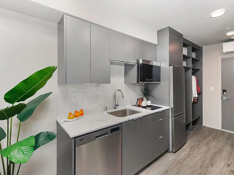 Avala Apartments — Photo 23