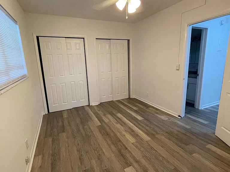 1908 NE 4th St #6 — Photo 6