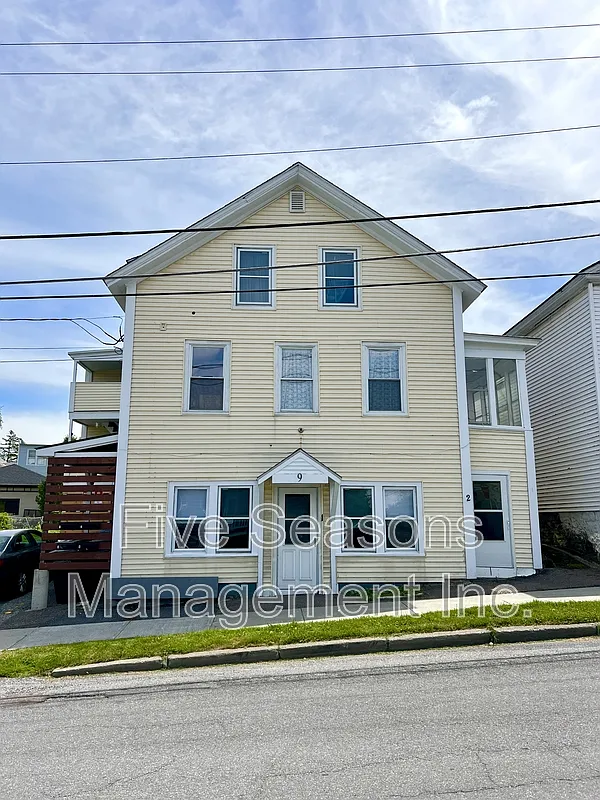 4 bed, 2.0 bath, 1000 sqft, $3,920 — Photo 3
