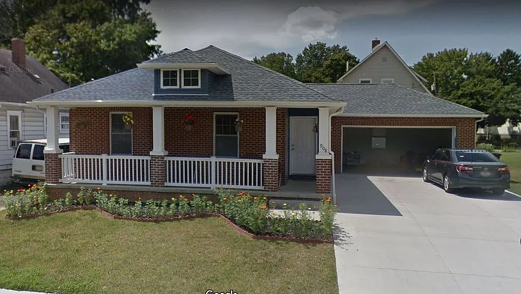 908 Iredell St photo 1