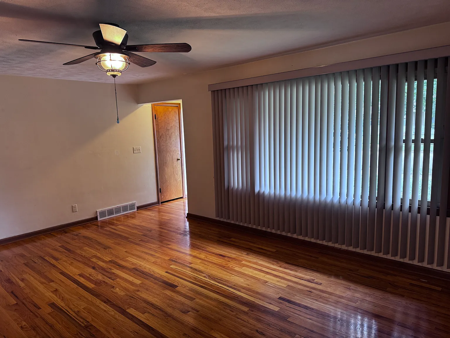 Thelma St, Rockford — Photo 3