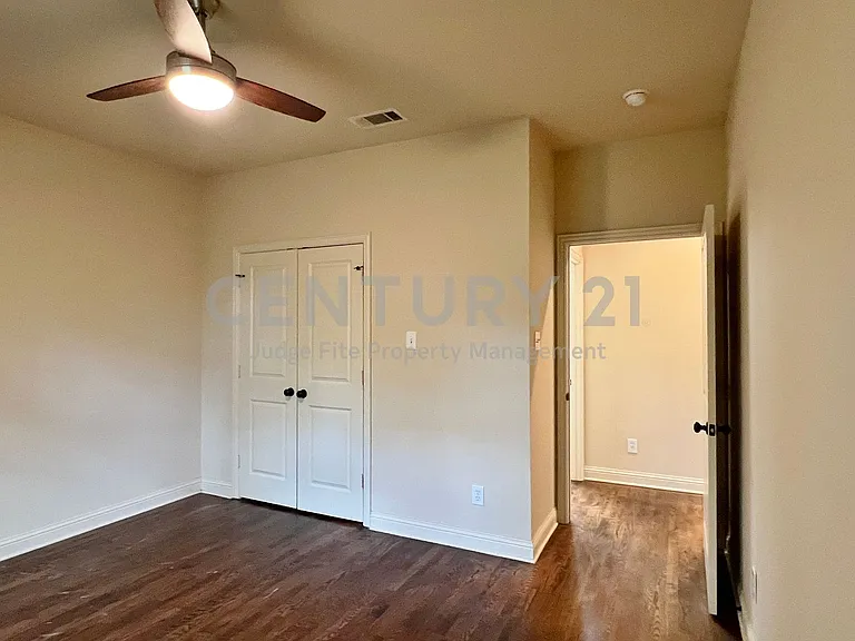 1312 W Jefferson St #5 — Photo 6