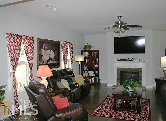 4th image of 109 Waterwood Bnd
