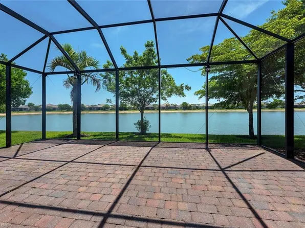 14940 Edgewater Cir, Naples, FL 34114