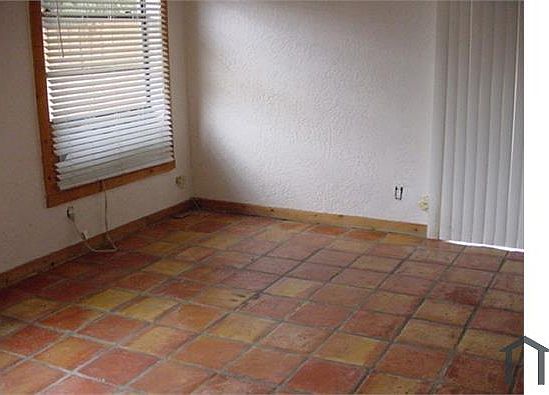 4th image of 6101 SW 48th Ct