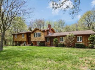 10 Chapman Rd, East Hampton, CT 06424