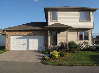 544 Lexington Dr, Oregon, WI 53575