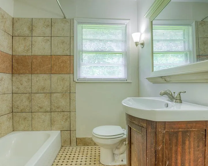 1261 W Perkins Rd — Photo 11