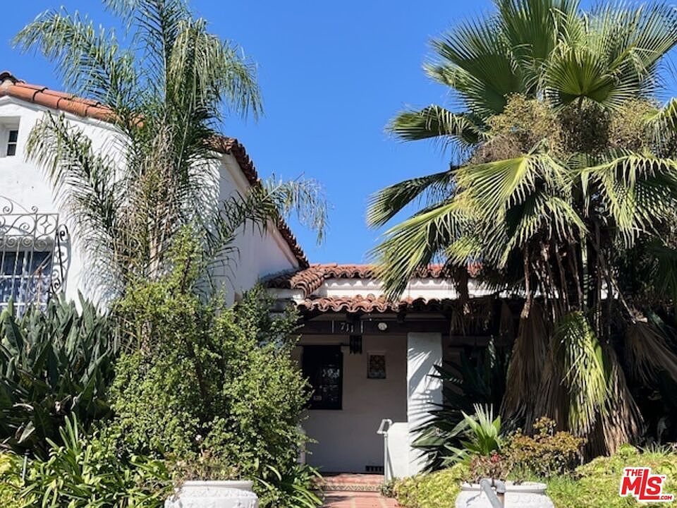 1st image of 711 San Vicente Blvd