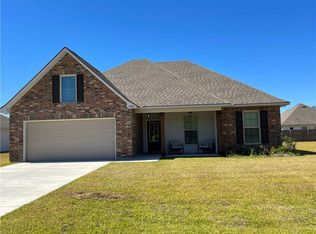 41077 Maya Mia Dr, Ponchatoula, LA 70454